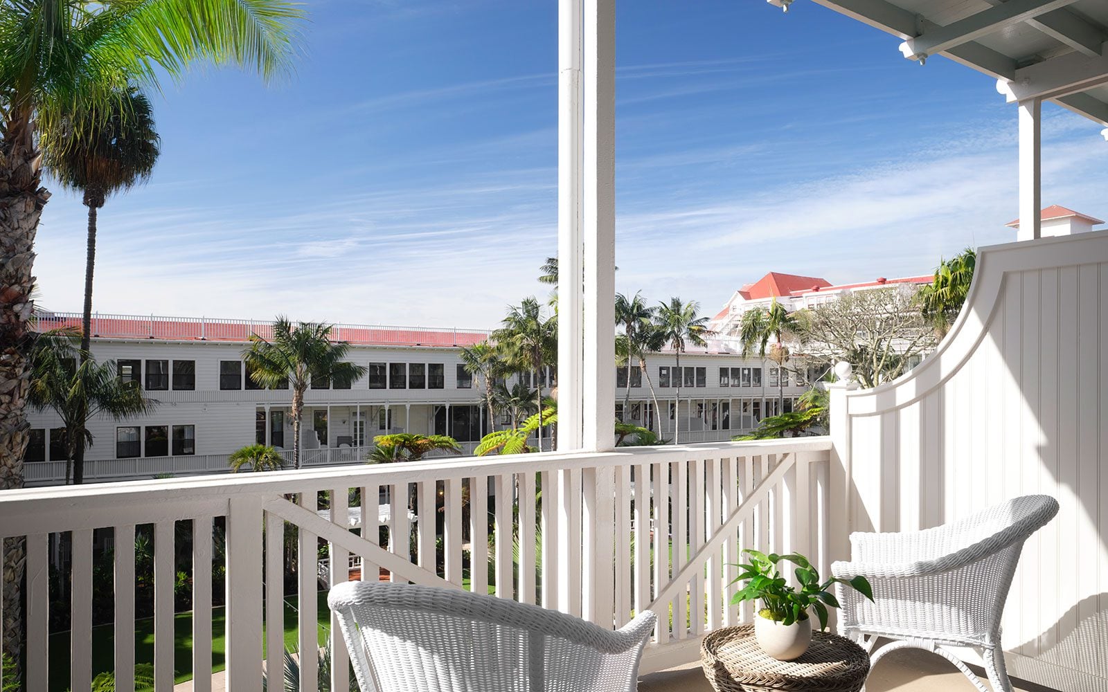 Victorian Courtyard View Balcony/Veranda – Hearing Accessible